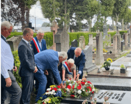 Dépôt de gerbe sur la tombe de Joseph Rey, à l'occasion du 70ᵉ anniversaire des rencontres franco-allemandes des maires